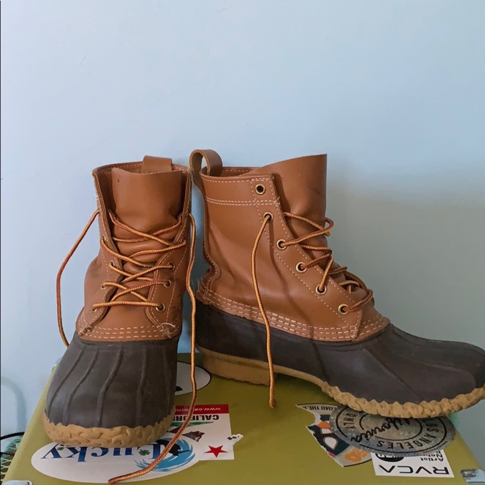 BEAN BOOTS!!!!!!! (Near mint condition!!!!)